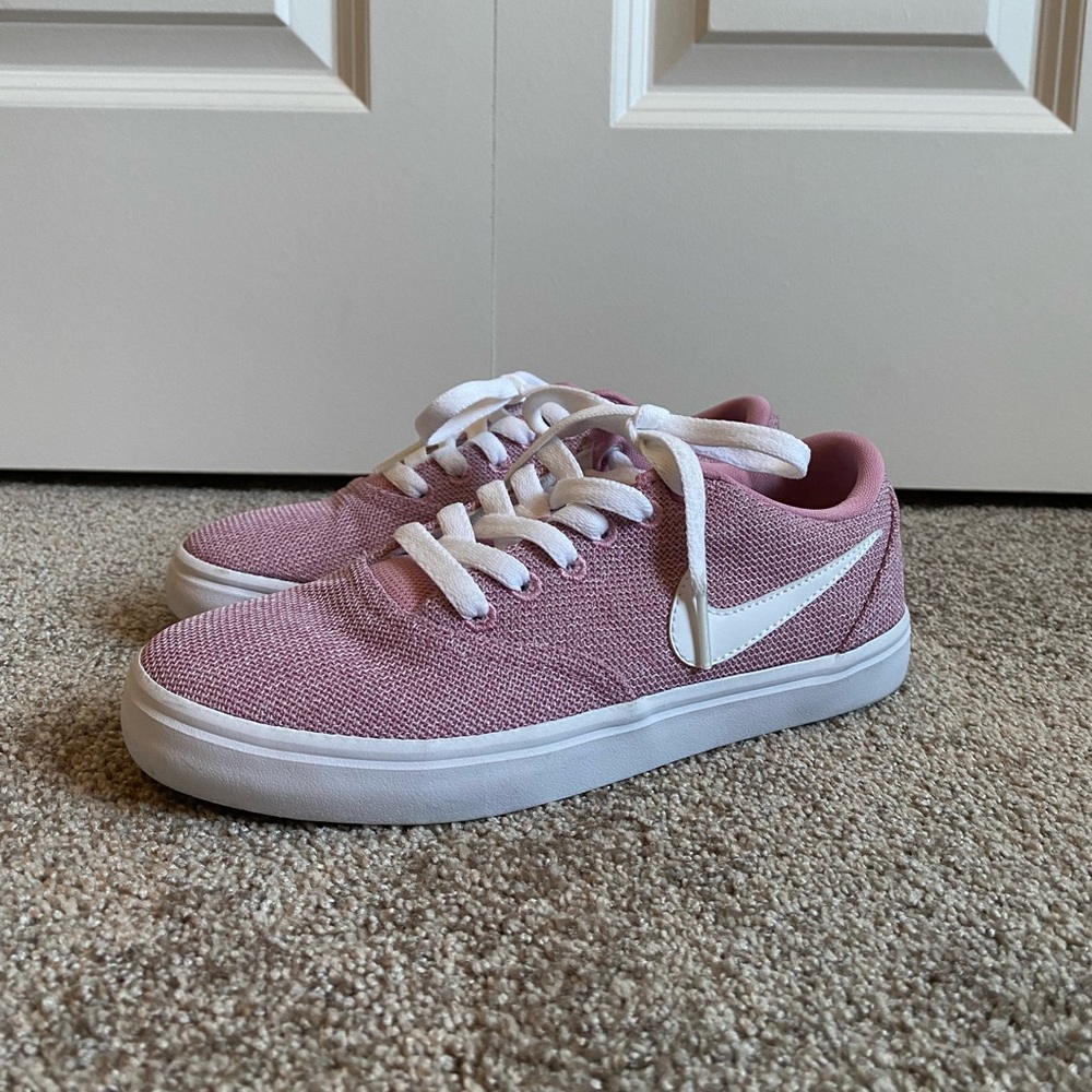 Nike SB Check SolarSoft canvas sneakers Pink Size 6.5